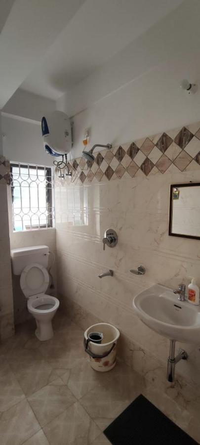 Gruham Sojourn Homestay Guwahati Buitenkant foto
